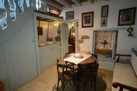 Mandrákion Old Traditional House מראה חיצוני תמונה